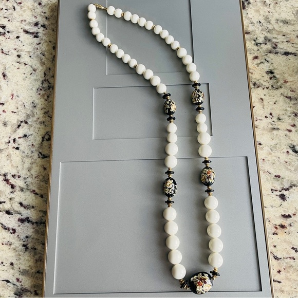 Vintage Painted Wooden Beads Faux Pearl Graduated Asian Necklace Cloison… - Picture 7 of 9